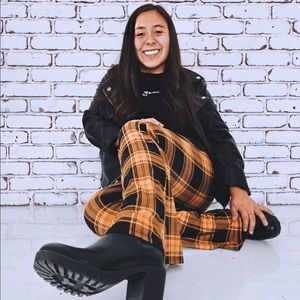 Meet your Posher, Chloe